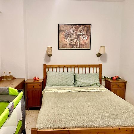 Tradiotional House Apartment Metamorfosi  Exterior photo